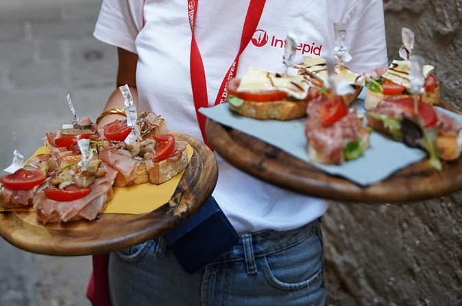 Cicchetti-, Wein- und Spritz-Tour mit Traghetto-Fahrt